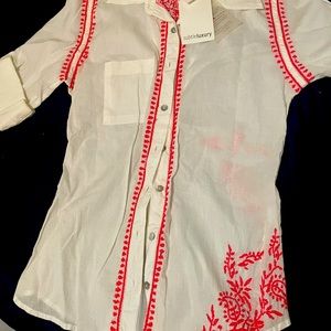 White and Pink Subtleluxury shirt in size S/M